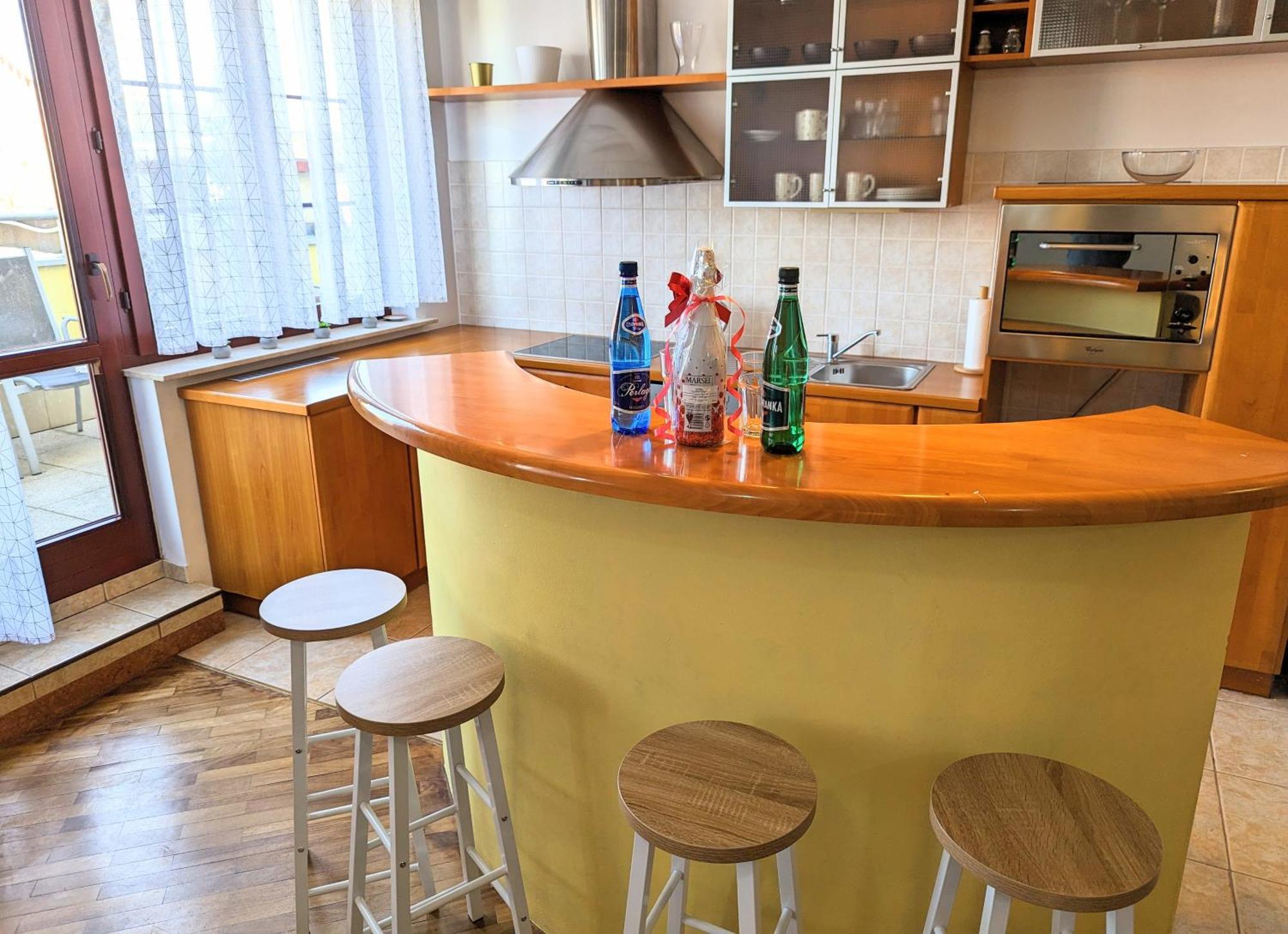 3-Bedroom Apt In Town Square Breslavia Exterior foto
